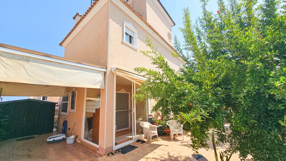 3 Bed Detached Villa in La Zenia