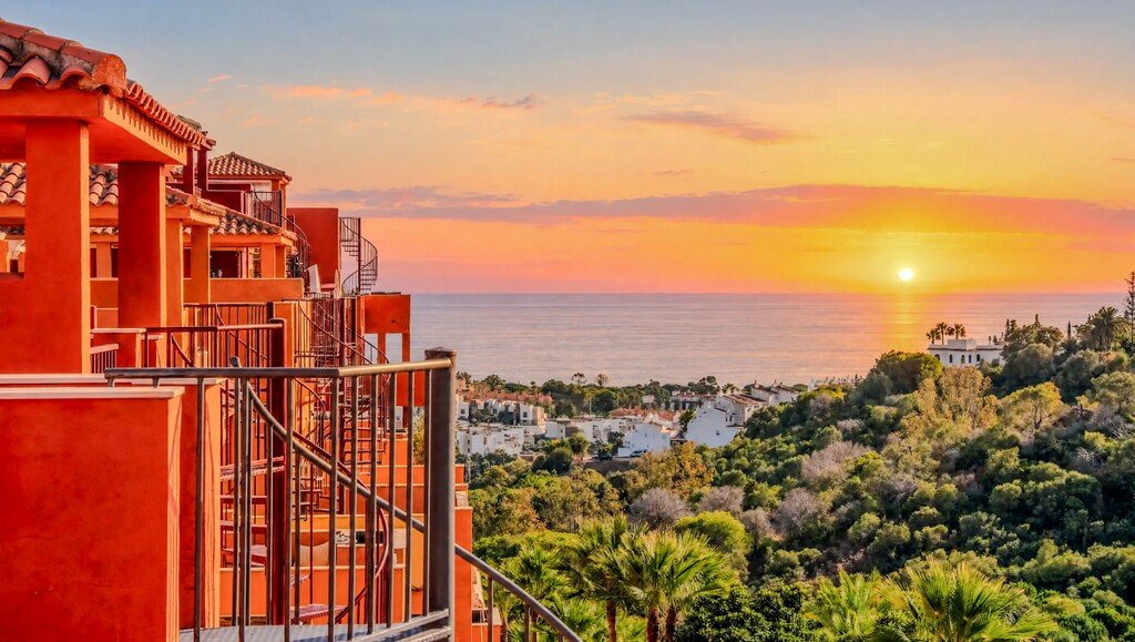 2 Bed Penthouse Duplex in Reserva de Marbella