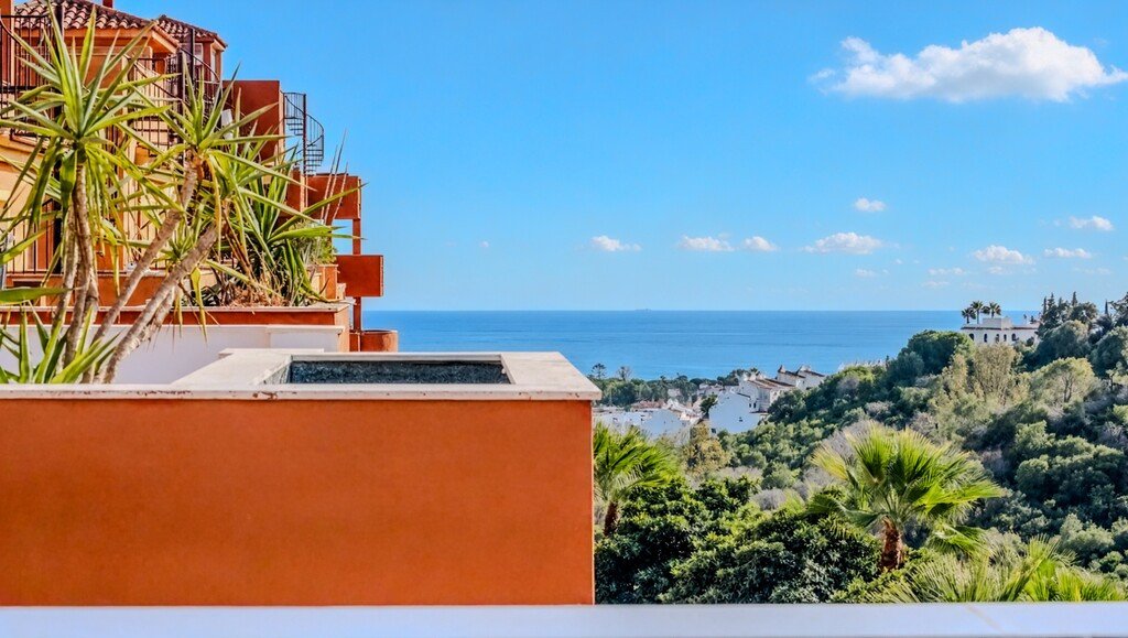 2 Bed Penthouse Duplex in Reserva de Marbella