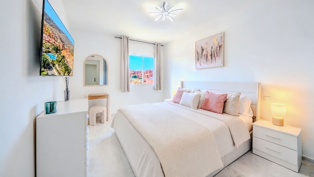 2 Bed Penthouse Duplex in Reserva de Marbella
