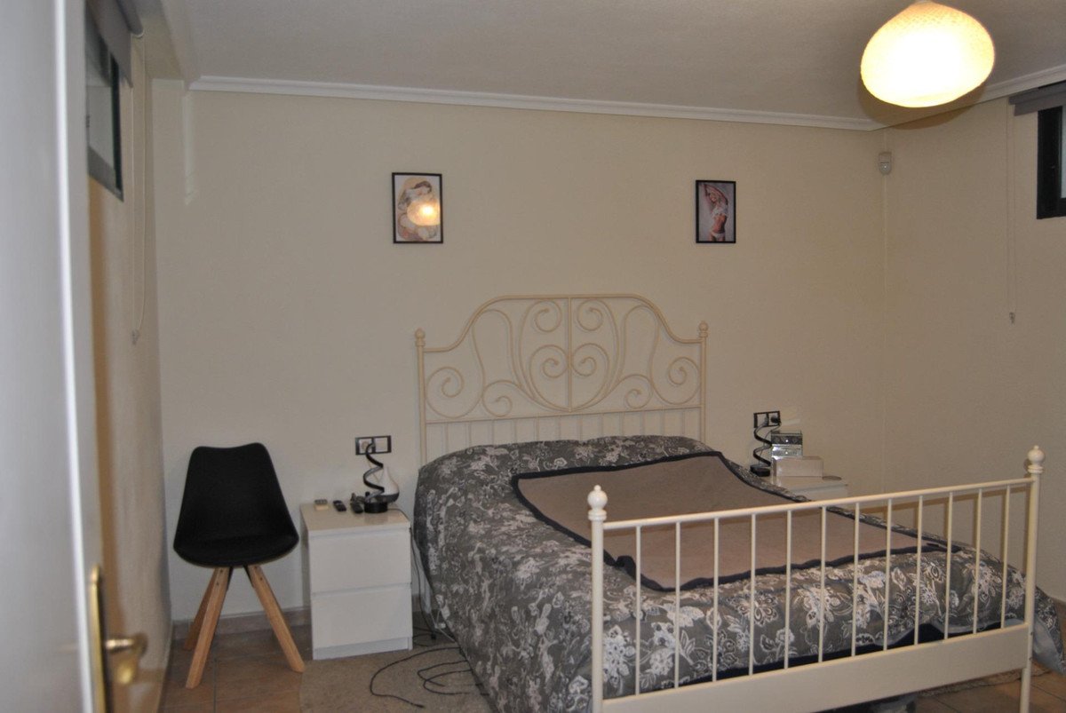 4 Bed Detached Villa in Orihuela Costa