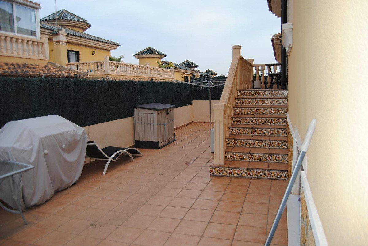4 Bed Detached Villa in Orihuela Costa