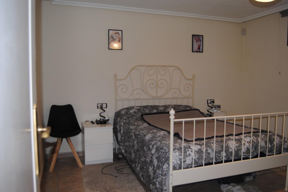 4 Bed Detached Villa in Orihuela Costa