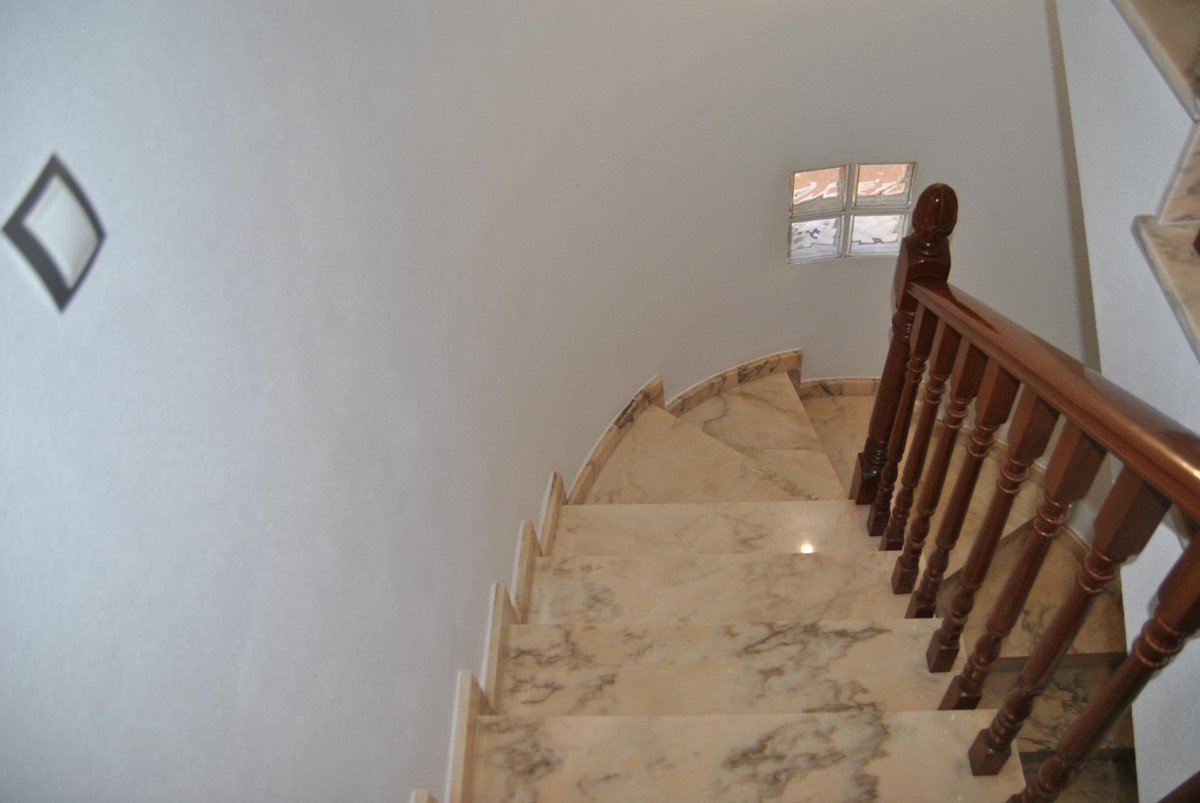 4 Bed Detached Villa in Orihuela Costa