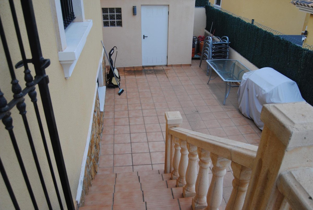 4 Bed Detached Villa in Orihuela Costa