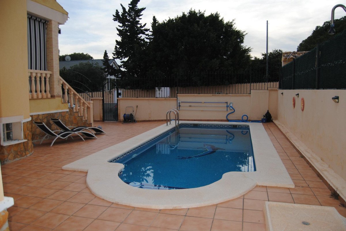 4 Bed Detached Villa in Orihuela Costa