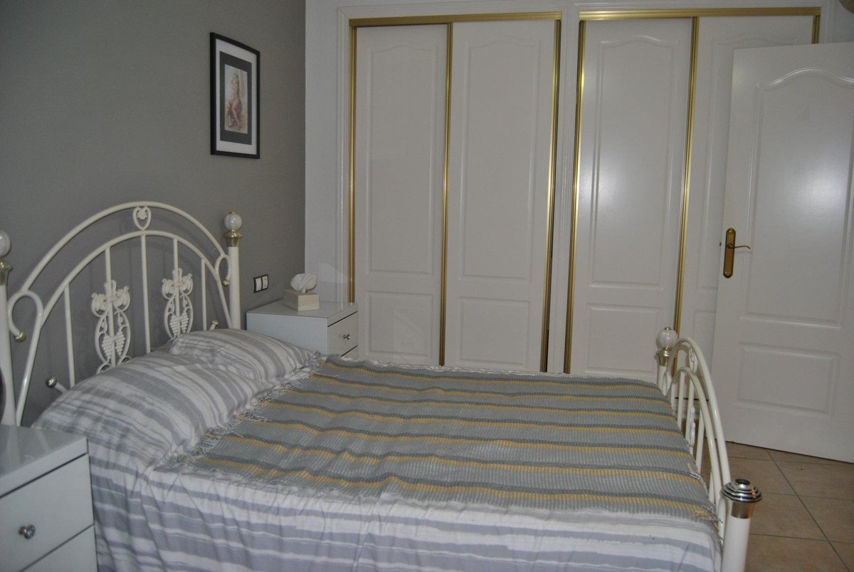 4 Bed Detached Villa in Orihuela Costa