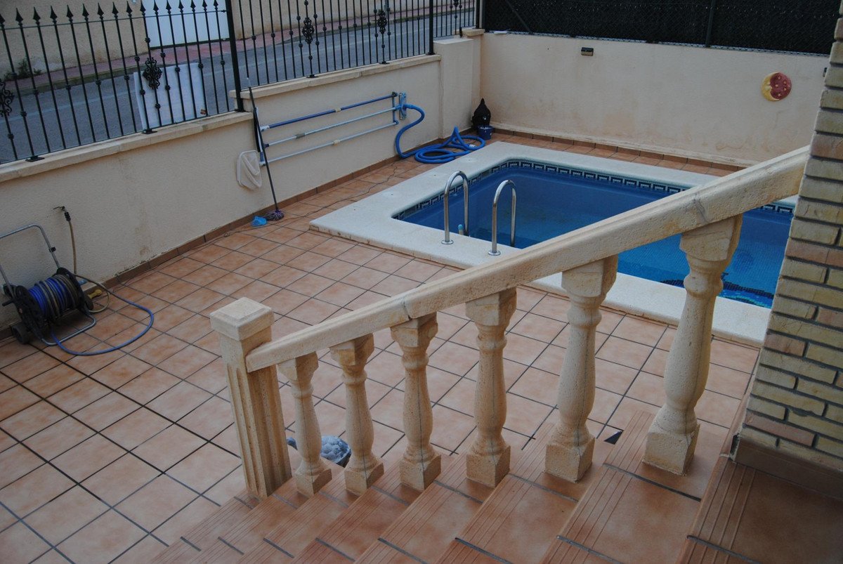 4 Bed Detached Villa in Orihuela Costa