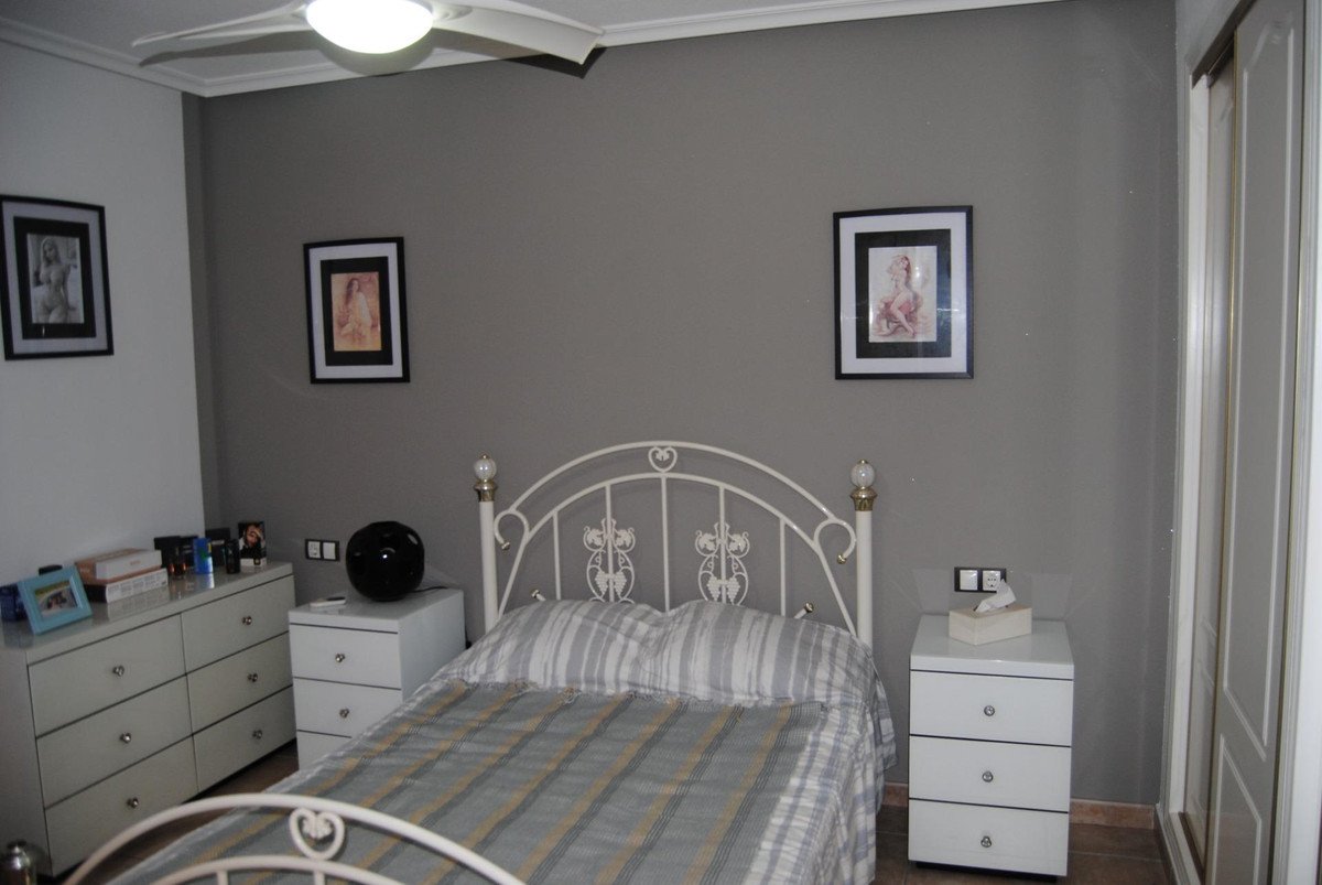 4 Bed Detached Villa in Orihuela Costa