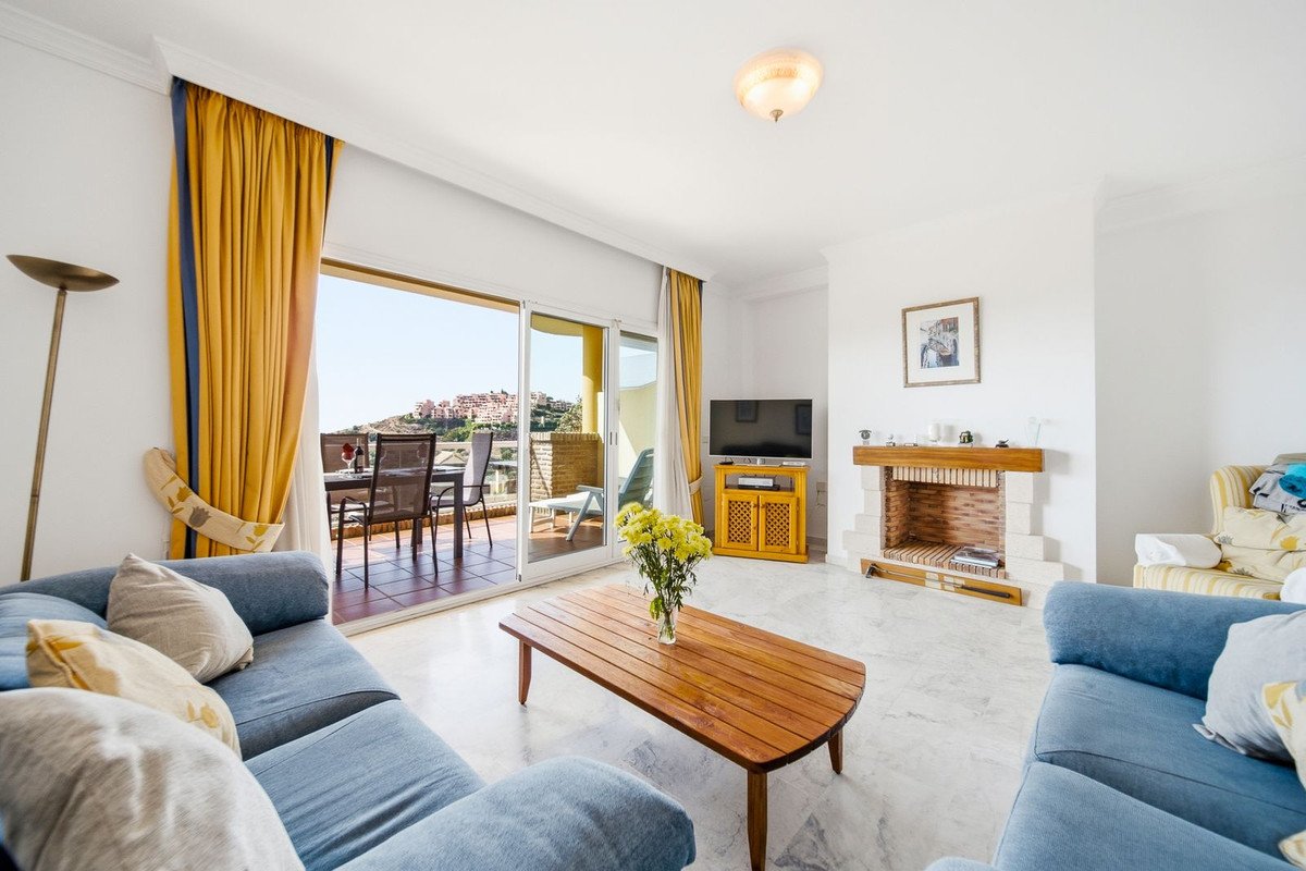 3 Bed Ground Floor Apartment in Calahonda