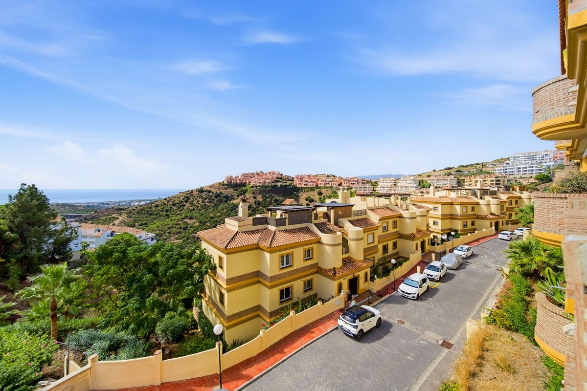 3 Bed Ground Floor Apartment in Calahonda