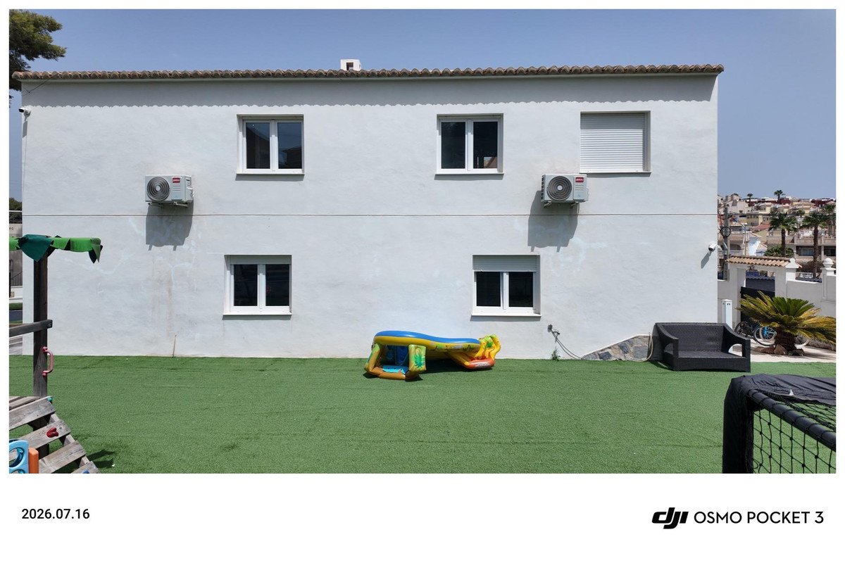 6 Bed Townhouse in Orihuela Costa