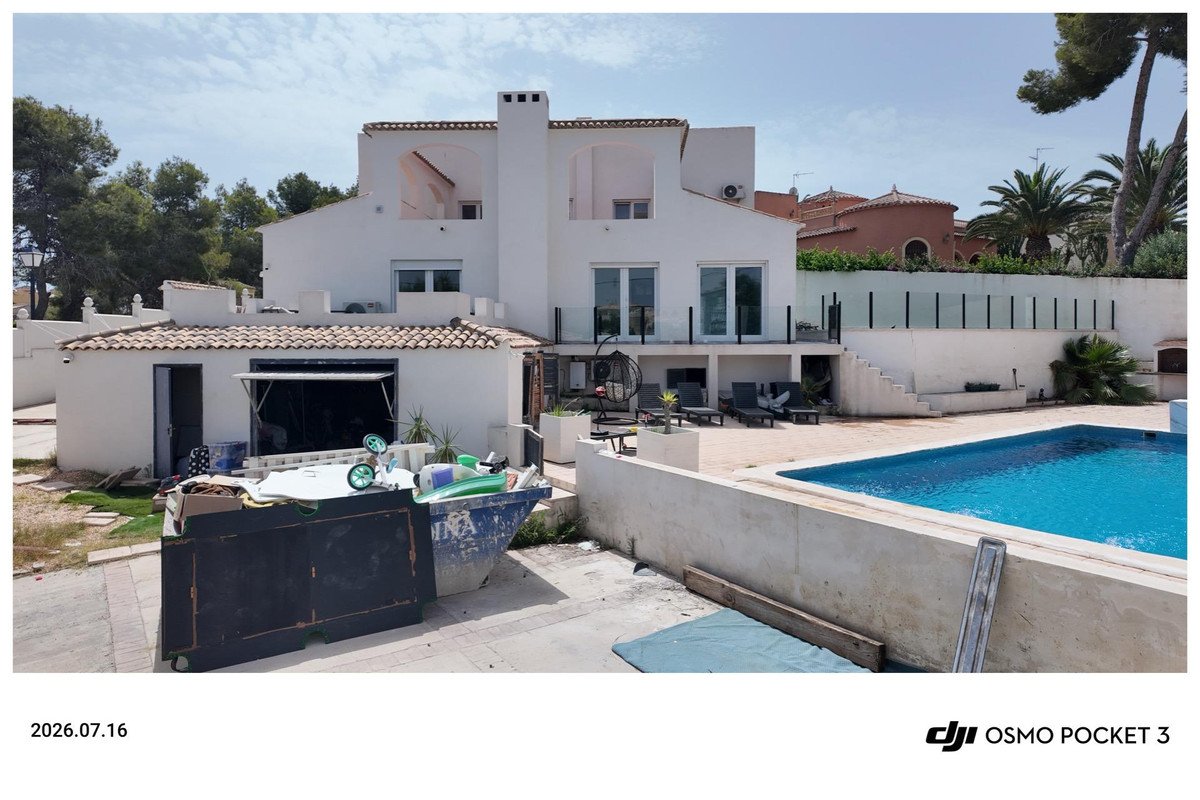 6 Bed Townhouse in Orihuela Costa