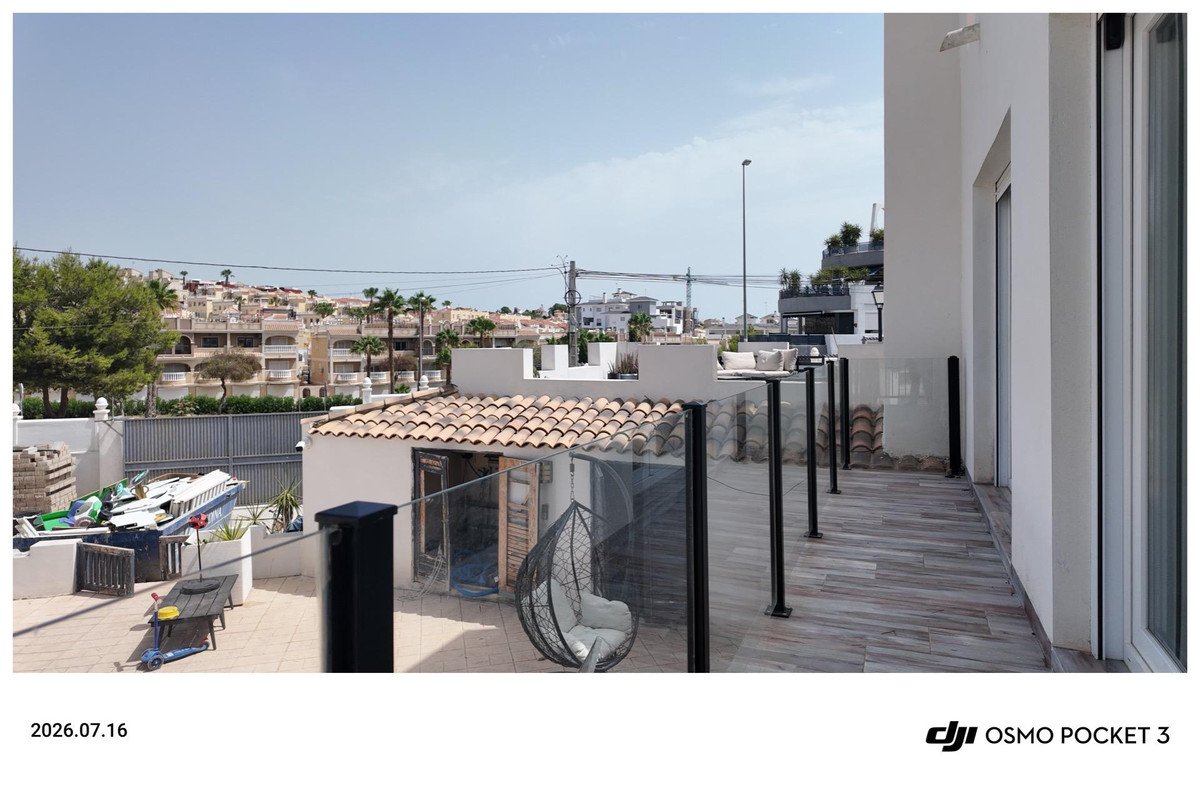 6 Bed Townhouse in Orihuela Costa