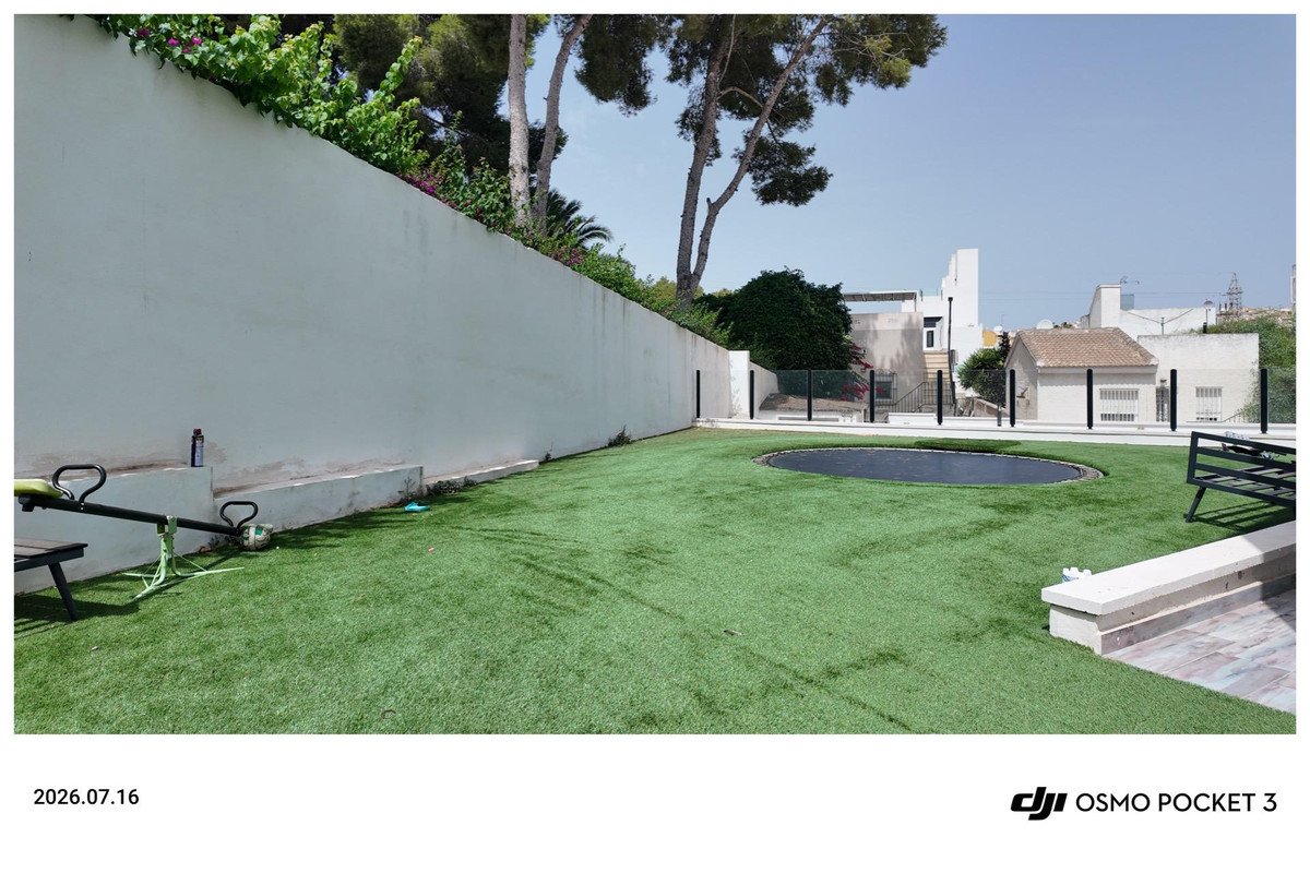 6 Bed Townhouse in Orihuela Costa