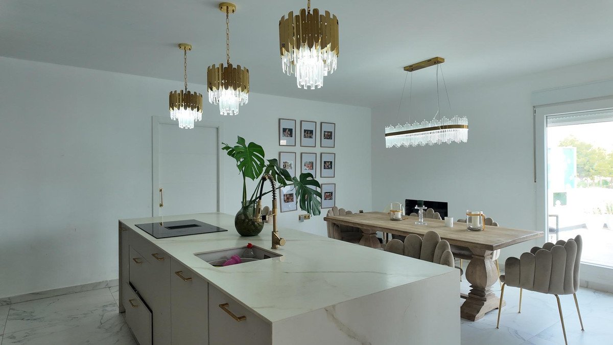 6 Bed Townhouse in Orihuela Costa