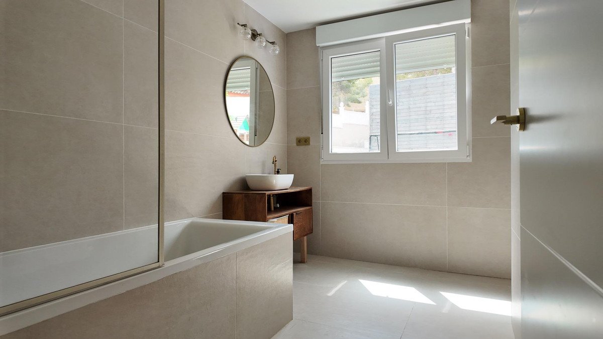 6 Bed Townhouse in Orihuela Costa