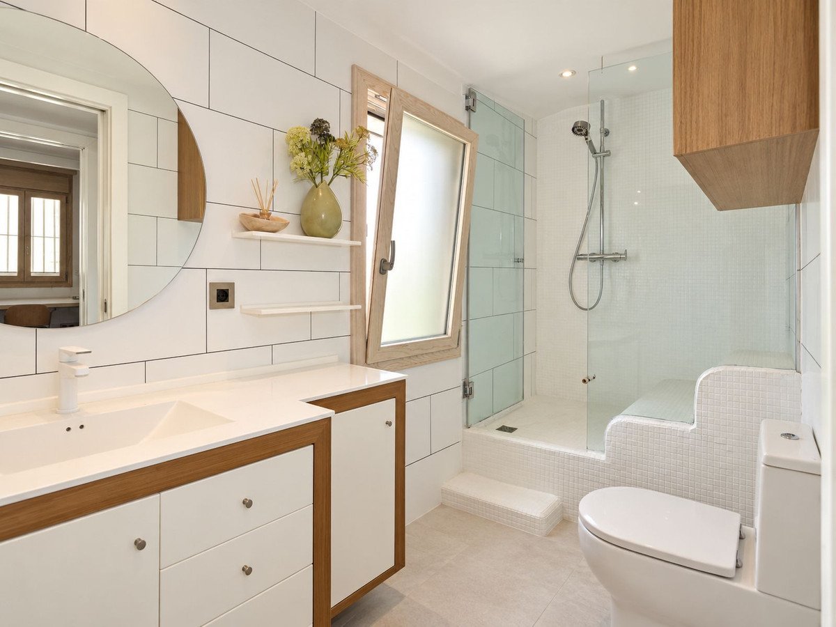 5 Bed Detached Villa in Atalaya