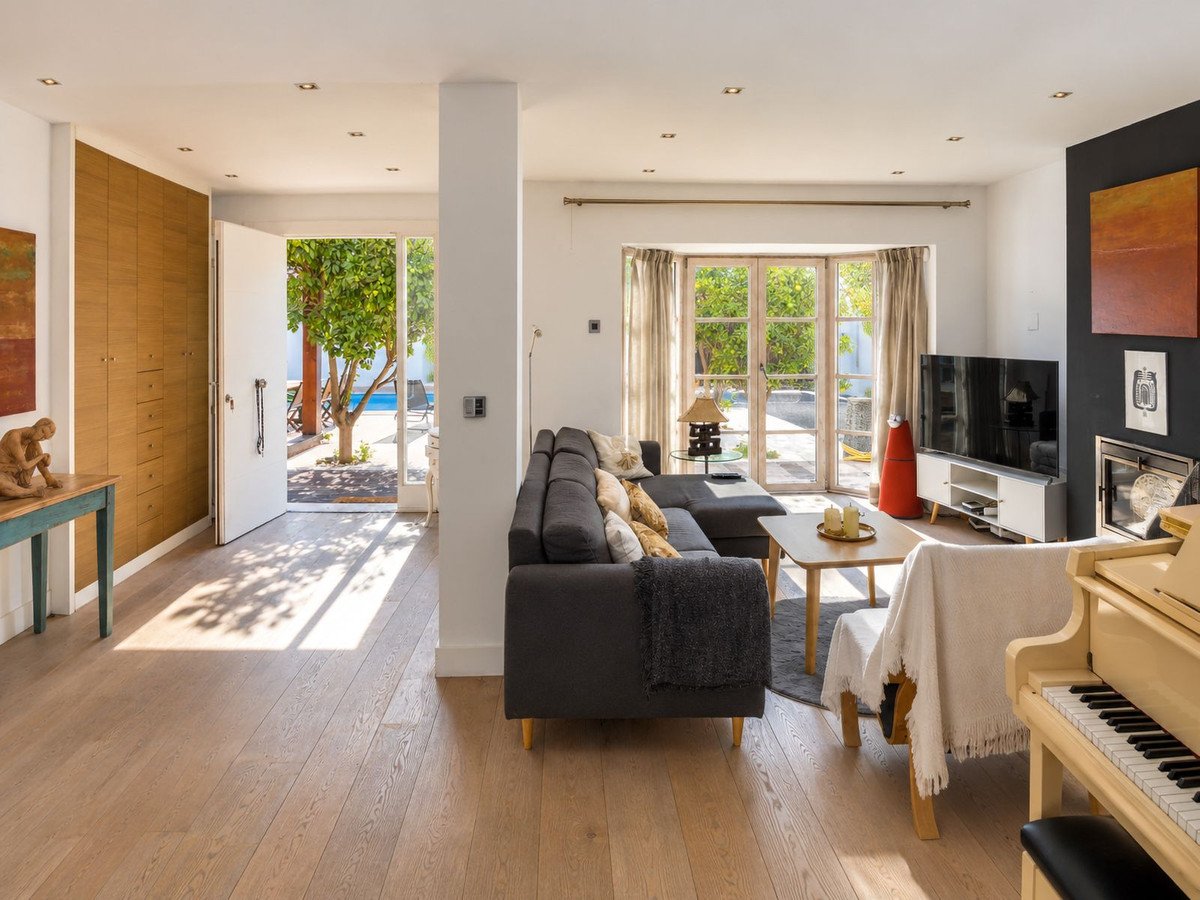 5 Bed Detached Villa in Atalaya