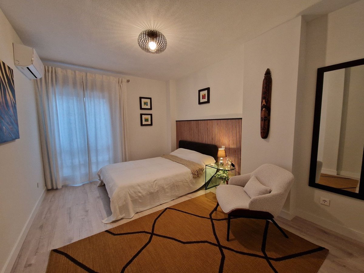 3 Bed Middle Floor Apartment in Nueva Andalucía
