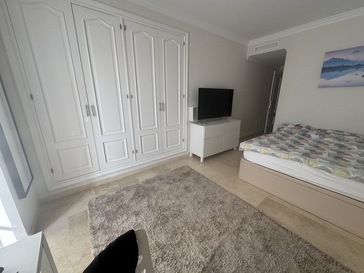 5 Bed Detached Villa in Puerto Banús