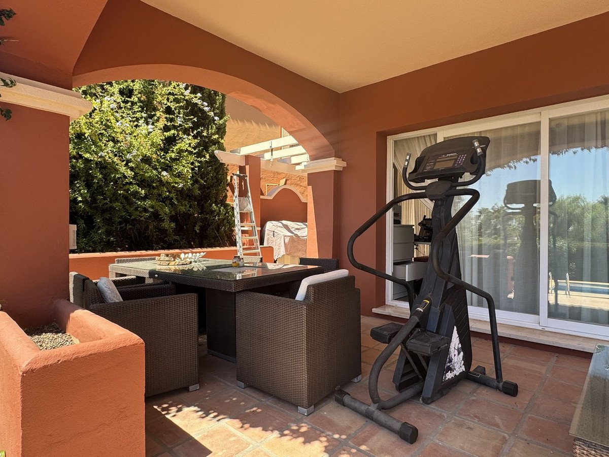 5 Bed Detached Villa in Puerto Banús