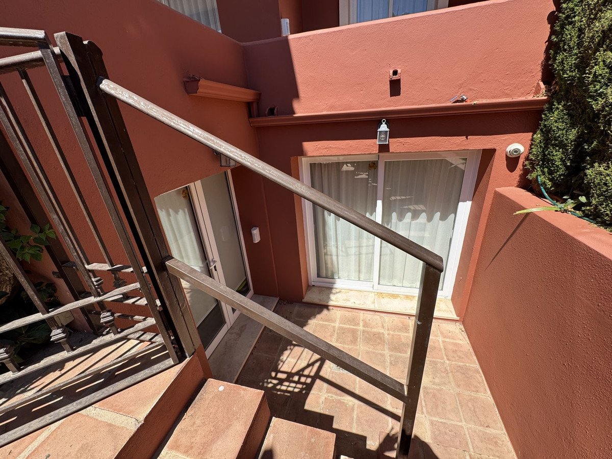 5 Bed Detached Villa in Puerto Banús