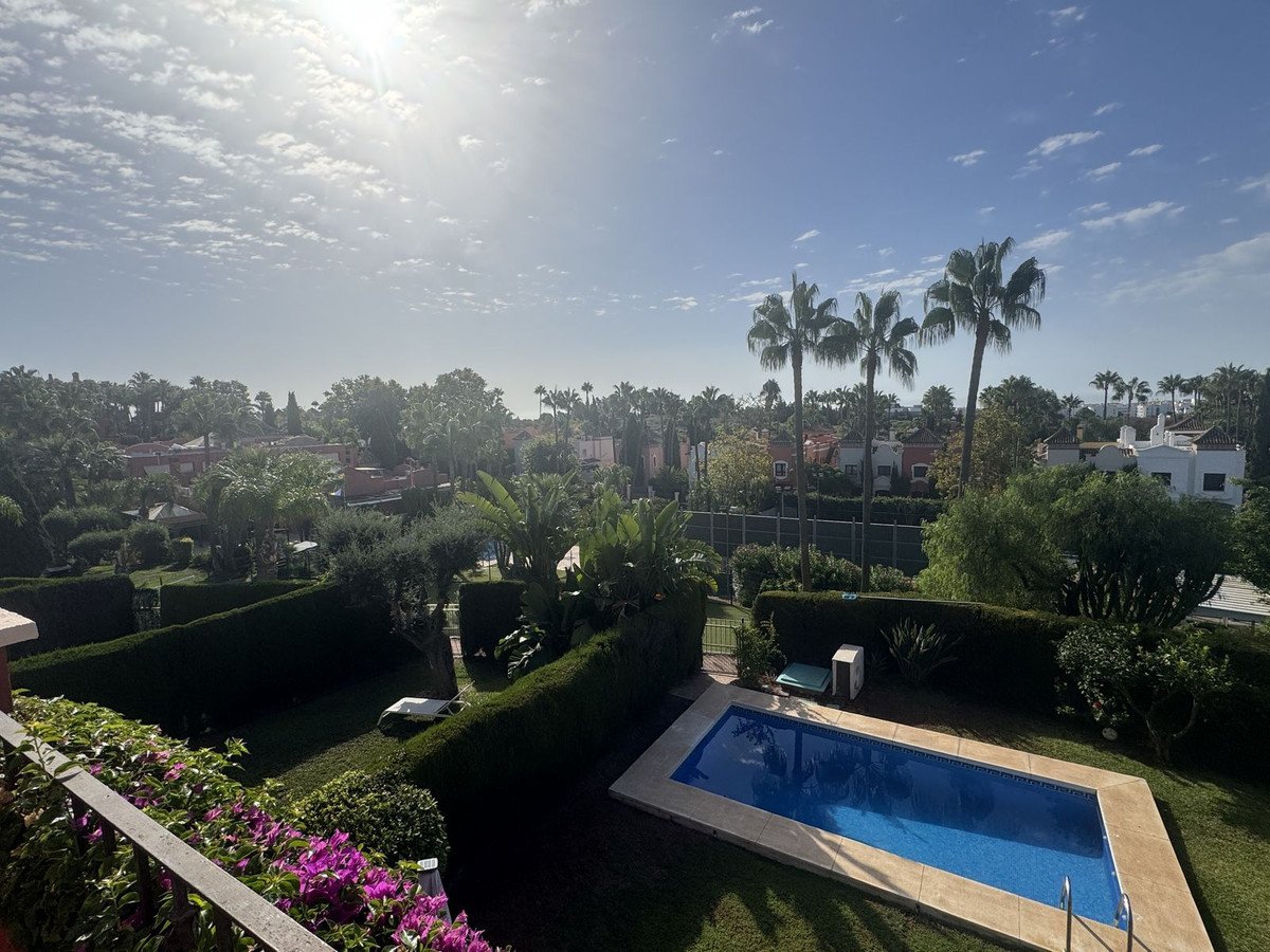 5 Bed Detached Villa in Puerto Banús