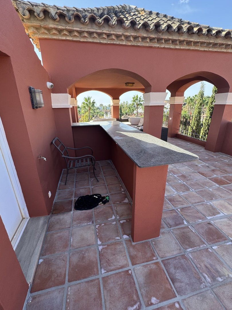 5 Bed Detached Villa in Puerto Banús