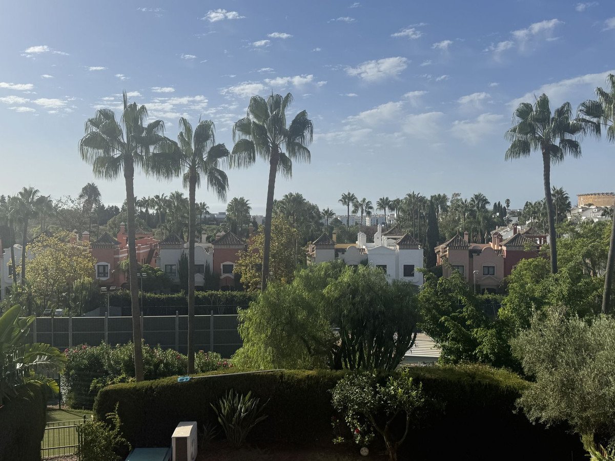 5 Bed Detached Villa in Puerto Banús