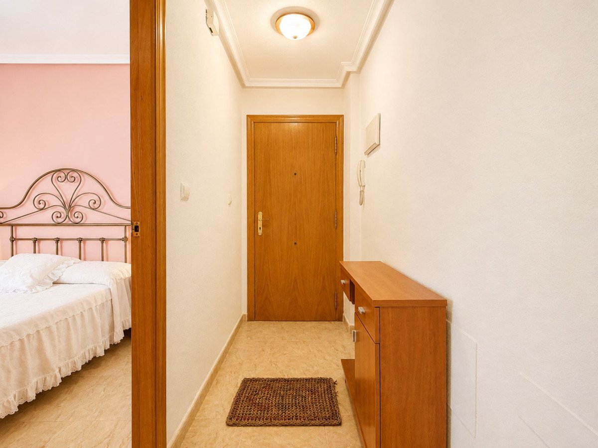 2 Bed Middle Floor Apartment in Playa Del Cura
