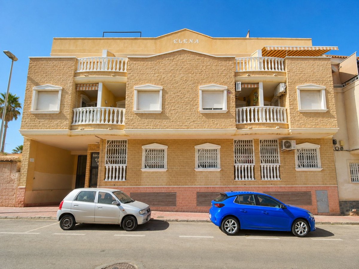 2 Bed Middle Floor Apartment in Playa Del Cura