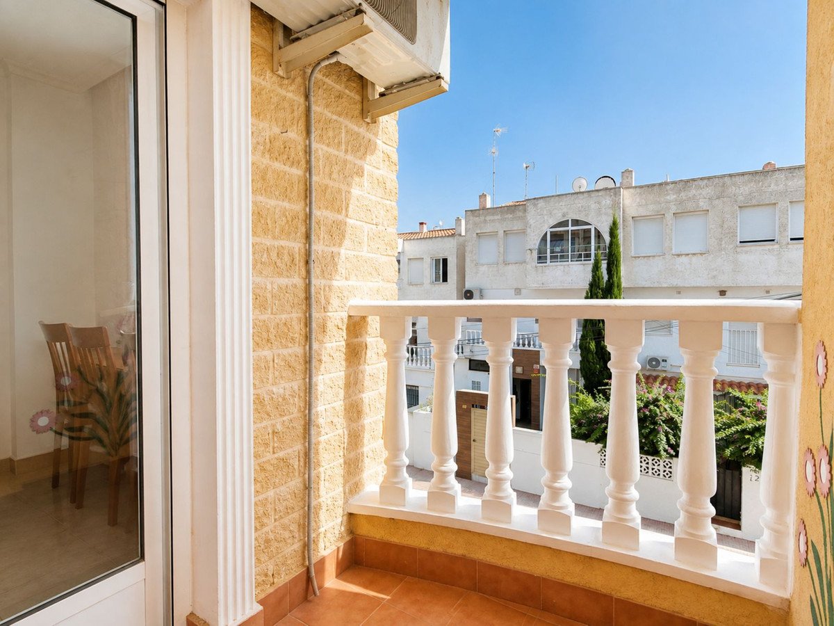 2 Bed Middle Floor Apartment in Playa Del Cura
