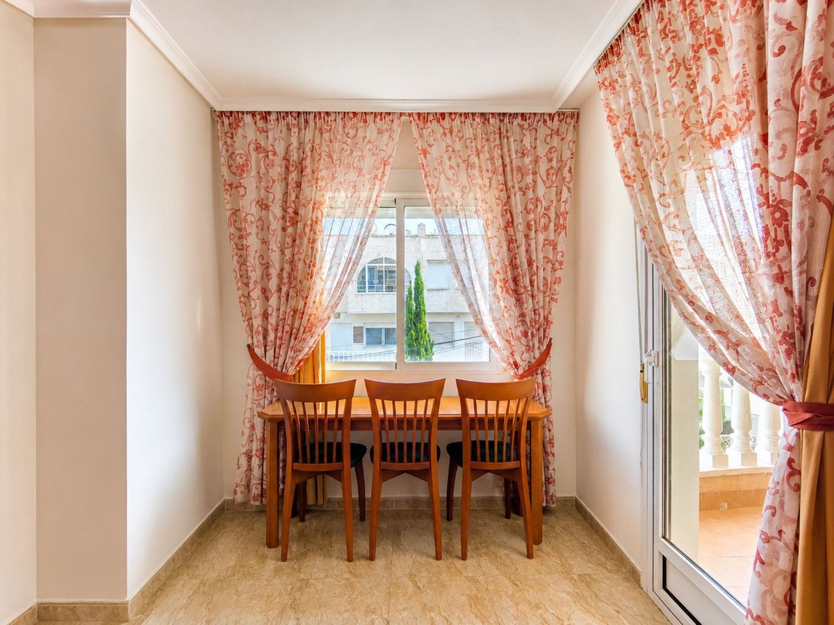 2 Bed Middle Floor Apartment in Playa Del Cura