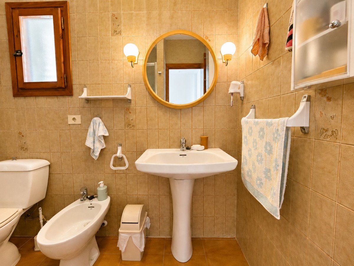 2 Bed Townhouse in Playa de los Locos