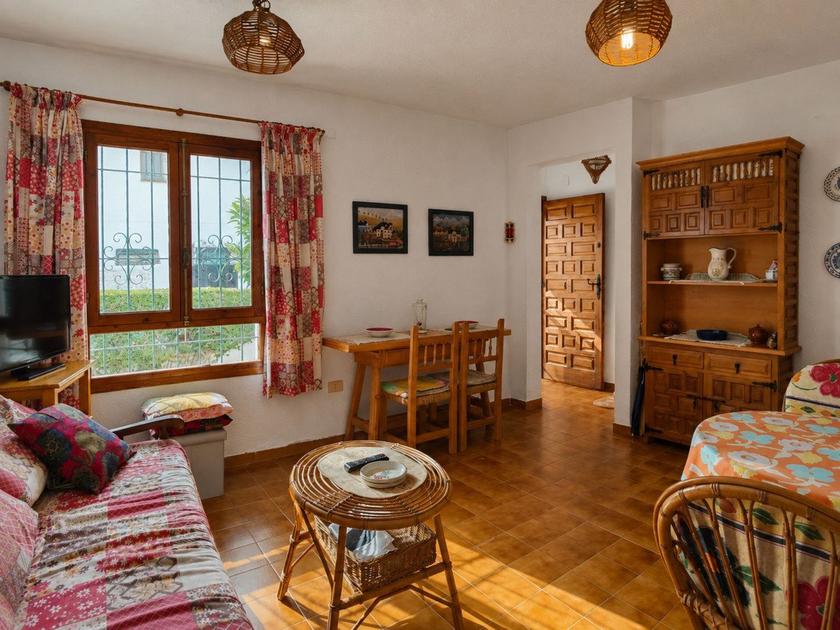 2 Bed Townhouse in Playa de los Locos
