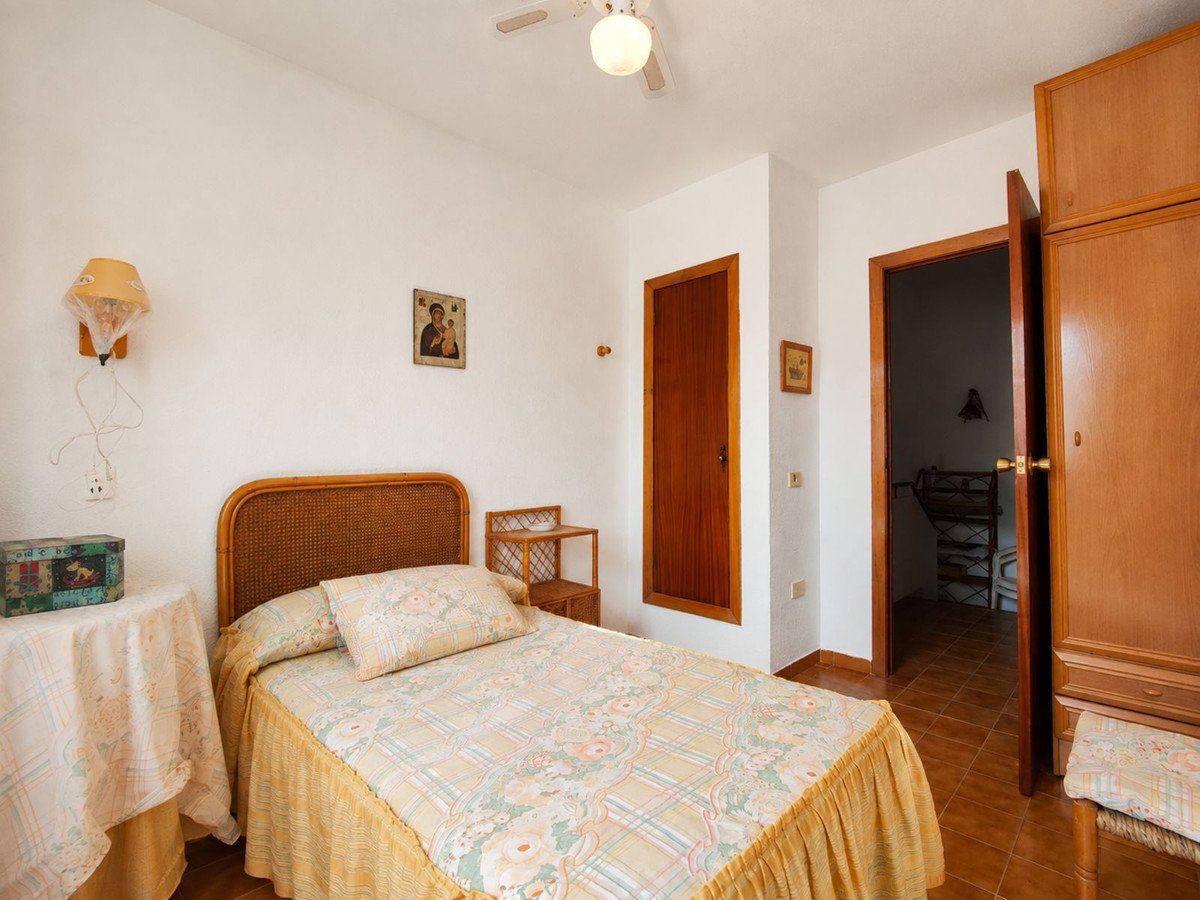 2 Bed Townhouse in Playa de los Locos