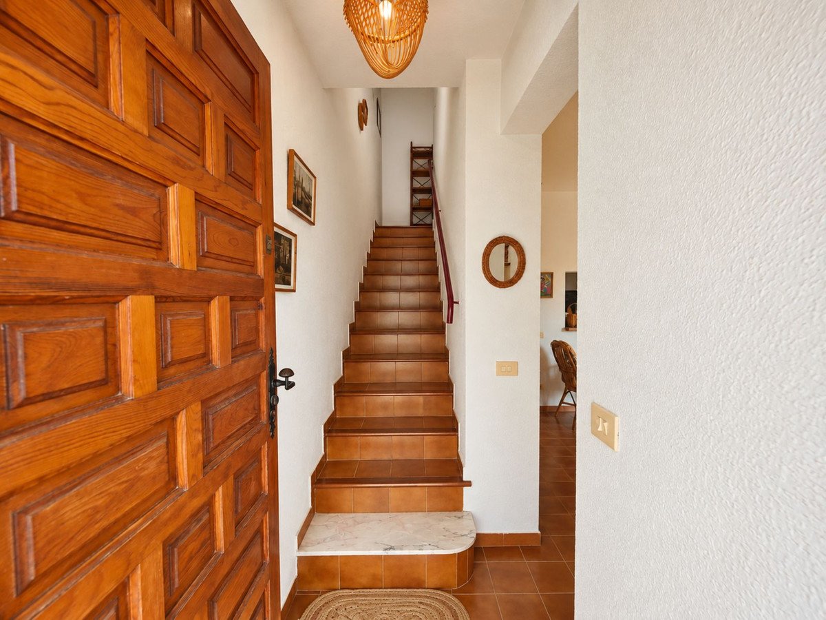 2 Bed Townhouse in Playa de los Locos
