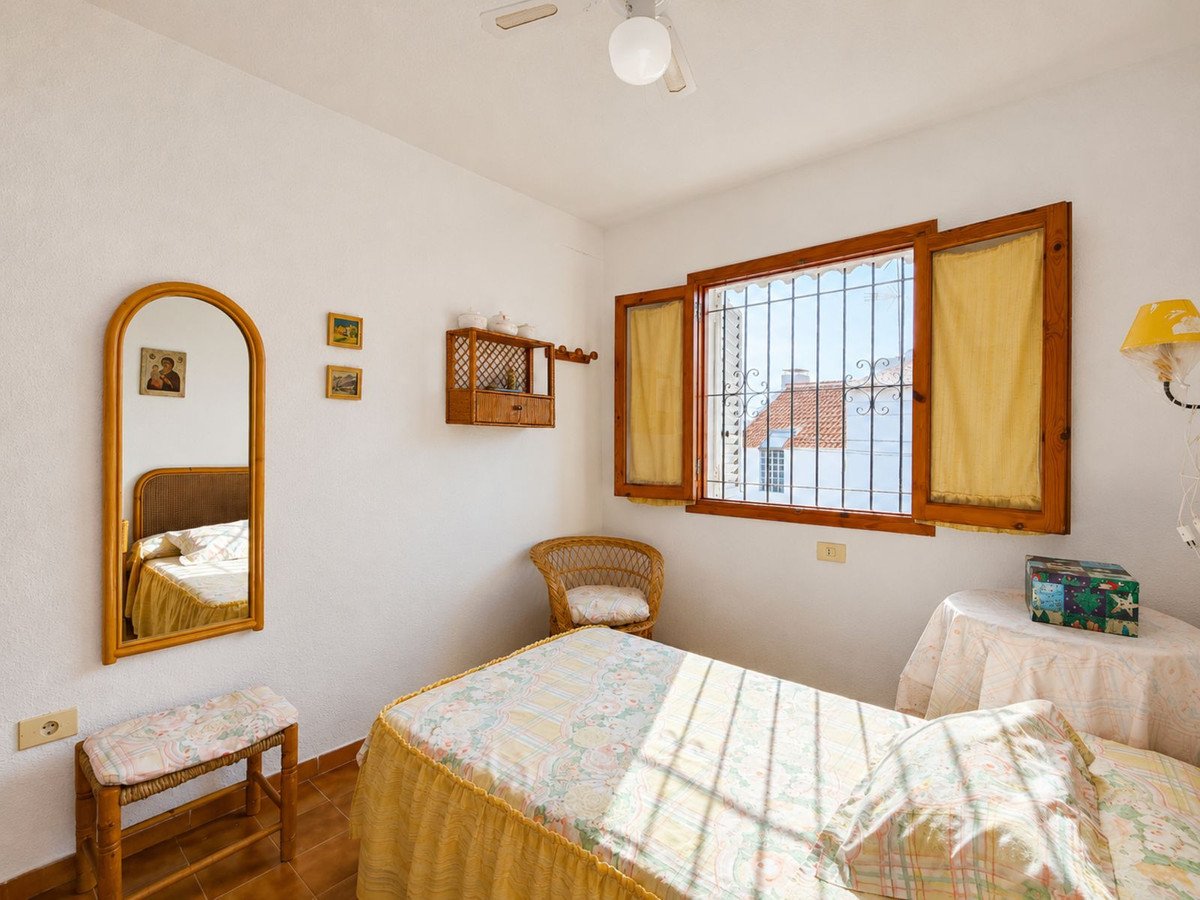 2 Bed Townhouse in Playa de los Locos
