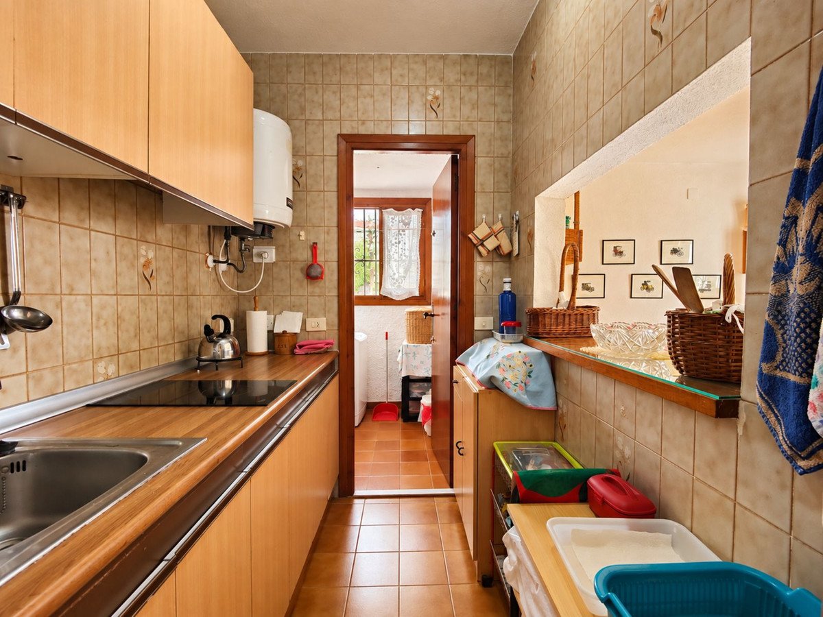 2 Bed Townhouse in Playa de los Locos