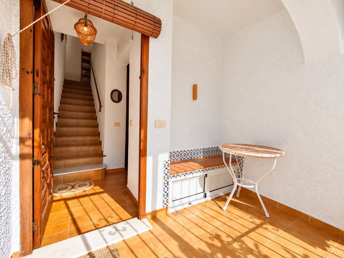 2 Bed Townhouse in Playa de los Locos