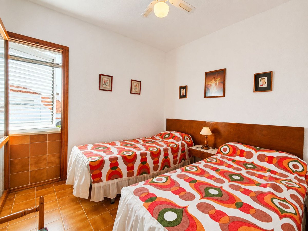 2 Bed Townhouse in Playa de los Locos