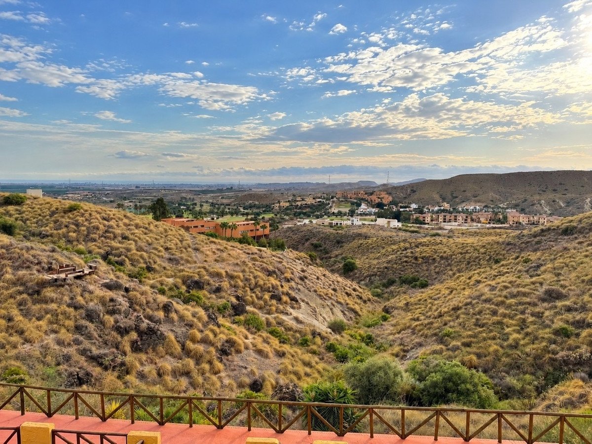 2 Bed Duplex in Valle del Este Golf