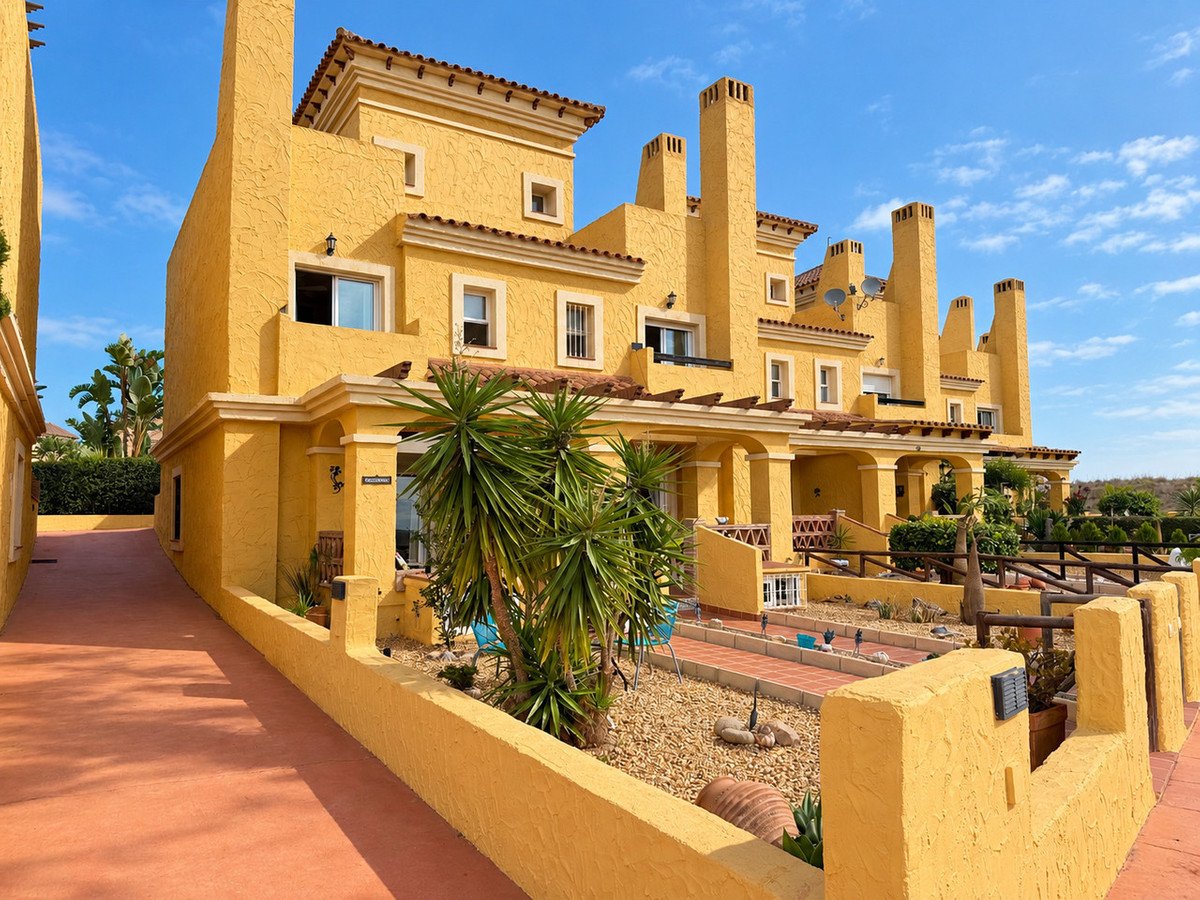 2 Bed Duplex in Valle del Este Golf