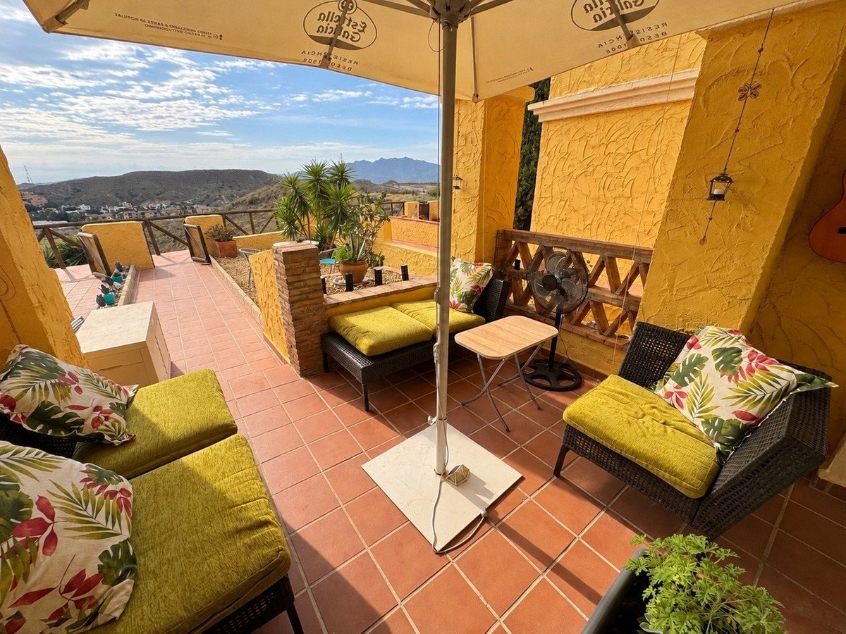 2 Bed Duplex in Valle del Este Golf