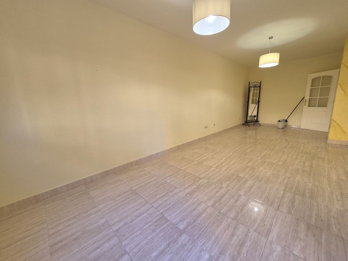 2 Bed Ground Floor Apartment in San Luis de Sabinillas