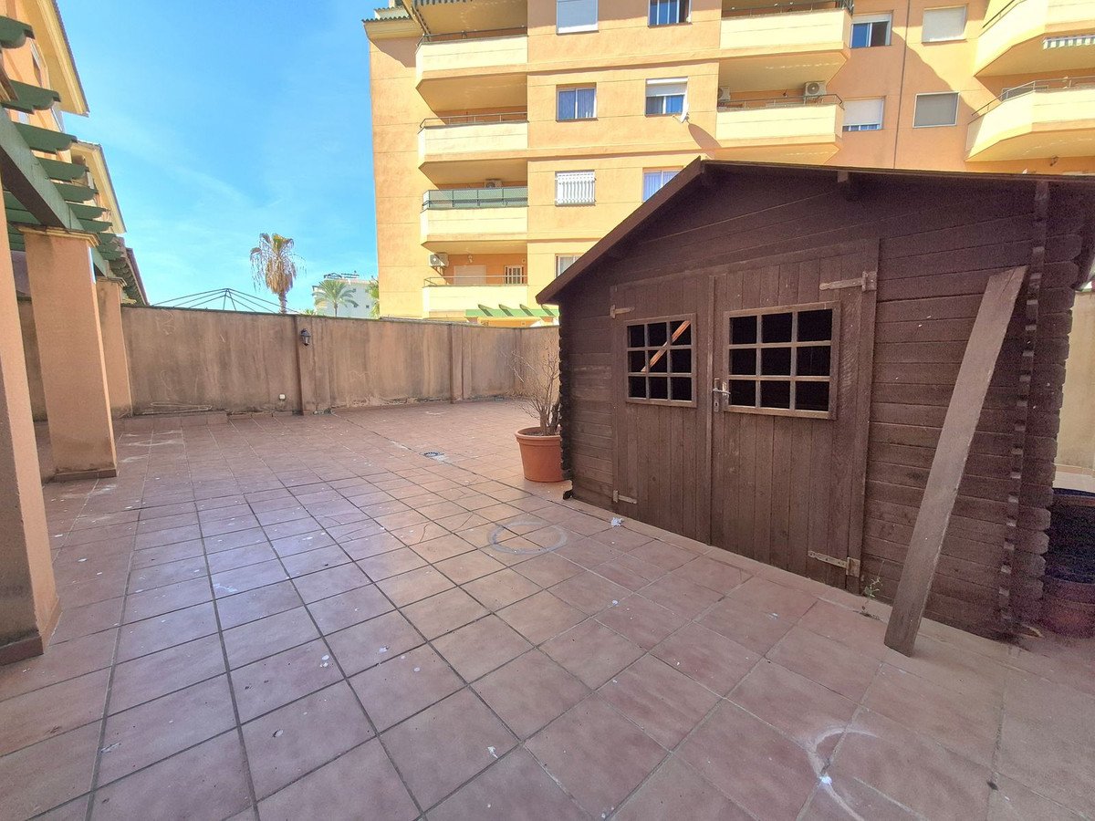 2 Bed Ground Floor Apartment in San Luis de Sabinillas