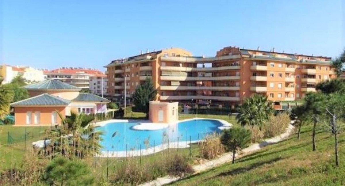 2 Bed Ground Floor Apartment in San Luis de Sabinillas