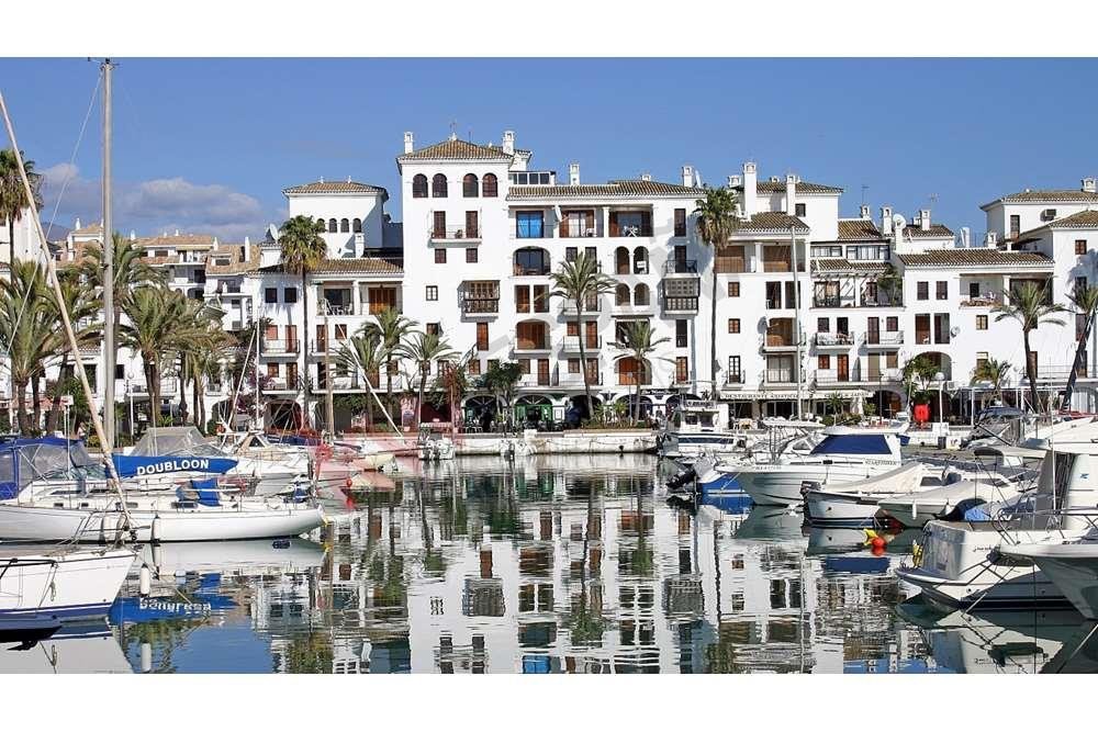 2 Bed Middle Floor Apartment in La Duquesa