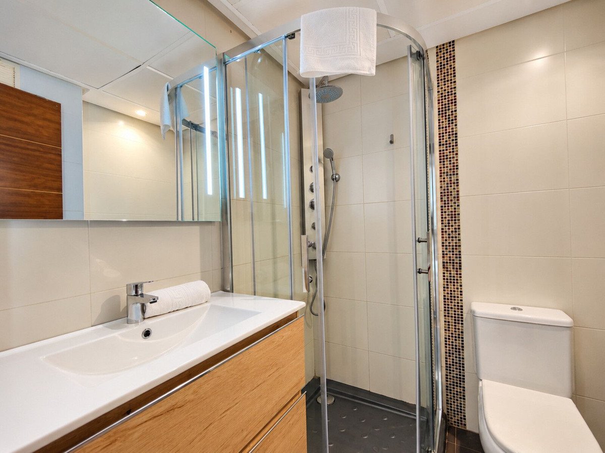 3 Bed Middle Floor Apartment in Playa Del Cura
